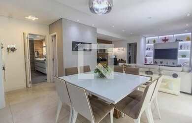 Imagem: O apartamento possui 2 Dormitórios, 3 Banheiros, 2 Vagas na