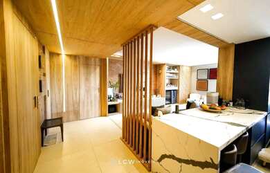 Imagem: O apartamento possui 4 Dormitórios, 3 Banheiros, 3 Vagas na