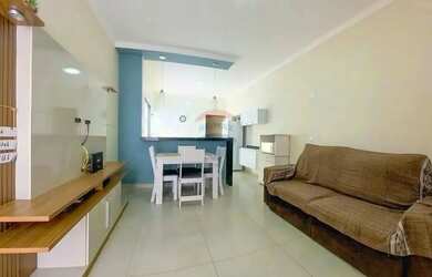 Imagem: A casa possui 2 Dormitórios, 1 Banheiro, 2 Vagas na garagem