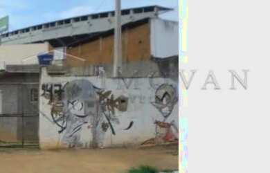 Imagem: O depósito possui 5 Vagas na garagem e 18m² de Área e está