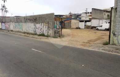 Imagem: O terreno possui 3.254m² de Área e está localizado em Vila