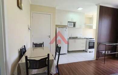 Imagem: O apartamento possui 2 Dormitórios, 1 Banheiro, 1 Vaga na garagem