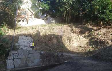 Imagem: O terreno possui 120m² de Área e está localizado em Senador