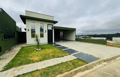 Imagem: A casa em condomínio possui 3 Dormitórios, 4 Banheiros, 4