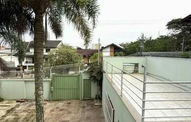 Imagem 2: CAXIAS DO SUL - Casa Padrão - PETRÓPOLIS