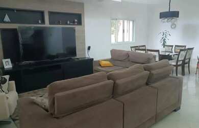 Imagem 10: Imóvel para venda tem 200 metros quadrados com 4 quartos