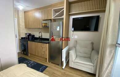 Imagem: O studio possui 1 Dormitório, 1 Banheiro, 1 Vaga na garagem