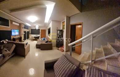 Imagem: A casa em condomínio possui 3 Dormitórios, 4 Banheiros, 4