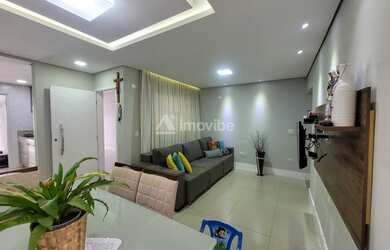 Imagem: A casa possui 3 Dormitórios, 1 Banheiro, 2 Vagas na garagem