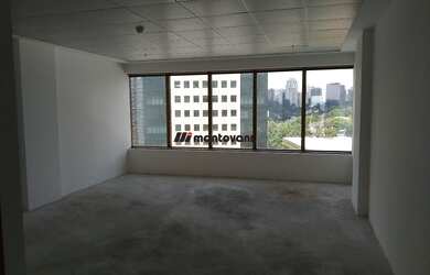 Imagem: O depósito possui 1 Vaga na garagem, 48m² de Área e Imóvel