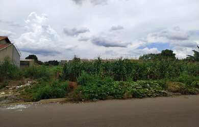 Imagem: O terreno possui 360m² de Área e está localizado em Jardim