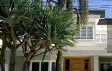 Imagem 1: Casa à venda no bairro Residencial Tres Tambore - Santana de Parnaíba/SP