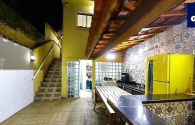 Imagem 9: Câmeras de monitoramento e alarme instalados