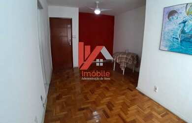 Imagem: O apartamento possui 3 Dormitórios, 1 Banheiro, 1 Vaga na garagem