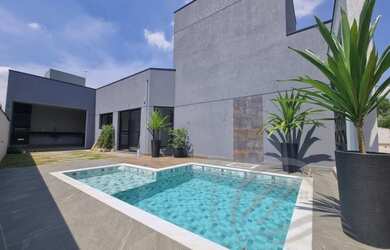 Imagem: A casa em condomínio possui 3 Dormitórios, 4 Banheiros, 4