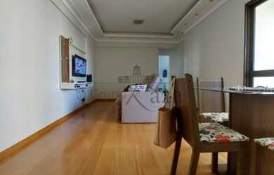 Imagem: O apartamento possui 3 Dormitórios, 2 Banheiros, 2 Vagas na