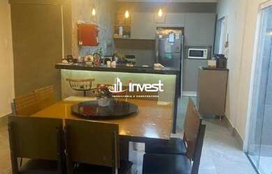 Imagem: A casa possui 3 Dormitórios, 3 Banheiros, 4 Vagas na garagem