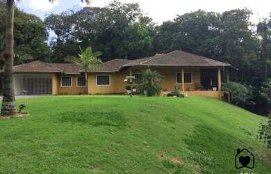 Imagem: A chácara possui 20.400m² de Área e está localizado em