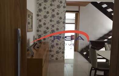 Imagem: A casa em condomínio possui 4 Dormitórios, 2 Banheiros, 3