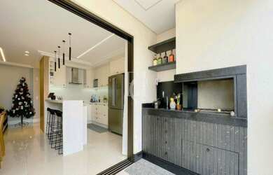 Imagem: O apartamento possui 3 Dormitórios, 4 Banheiros, 2 Vagas na