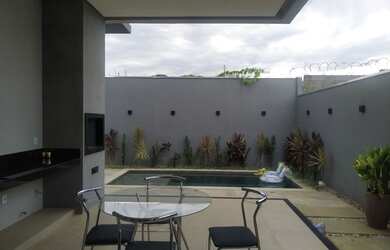 Imagem: Casa a venda no condomínio Pampulha Tennis