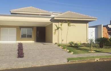 Imagem: A casa em condomínio possui 3 Dormitórios, 5 Banheiros, 4