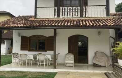 Imagem: A casa em condomínio possui 4 Dormitórios, 3 Banheiros, 3