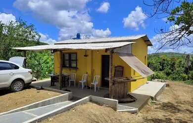 Imagem: A chácara possui 5.000m² de Área e está localizado em Valença