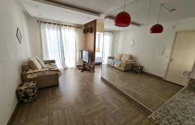 Imagem: O apartamento possui 2 Dormitórios, 1 Banheiro, 1 Vaga na garagem