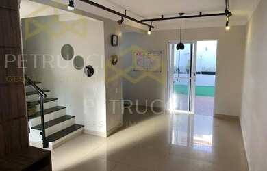 Imagem: A casa em condomínio possui 3 Dormitórios, 2 Banheiros, 2