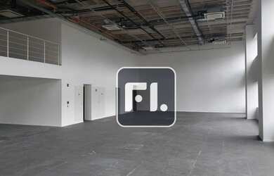 Imagem: O depósito possui 5 Vagas na garagem, 820m² de Área e está