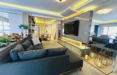 Imagem: O apartamento possui 4 Dormitórios, 5 Banheiros, 2 Vagas na