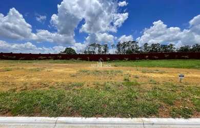 Imagem: O terreno possui 260m² de Área e está localizado em Senador
