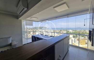 Imagem: O apartamento possui 3 Dormitórios, 1 Banheiro, 2 Vagas na