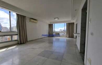 Imagem: O apartamento possui 4 Dormitórios, 4 Banheiros, 1 Vaga na