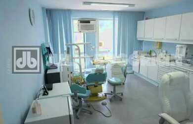 Imagem: O depósito possui 1 Vaga na garagem, 26m² de Área e está