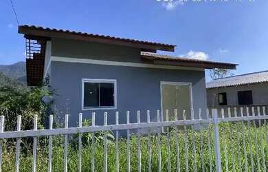 Imagem: A casa possui 2 Dormitórios, 1 Banheiro, 360m² de Área e