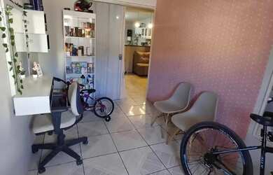 Imagem: A casa possui 2 Dormitórios, 2 Banheiros e está localizado