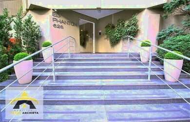 Imagem: O apartamento possui 2 Dormitórios, 1 Banheiro, 30m² de Área