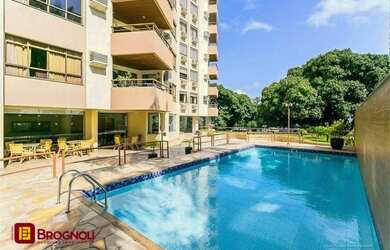 Imagem: O apartamento possui 4 Dormitórios, 5 Banheiros, 2 Vagas na