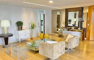 Imagem: O apartamento possui 5 Dormitórios, 5 Banheiros, 3 Vagas na