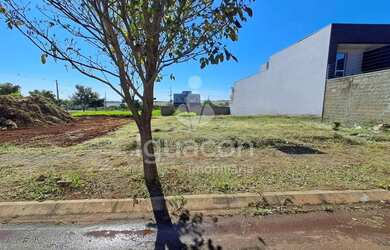 Imagem 2: Terreno de 300m no Jardim Ipê IV com fácil acesso à Avenida Andradina