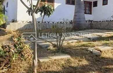 Imagem: A casa possui 3 Dormitórios, 3 Banheiros, 2 Vagas na garagem