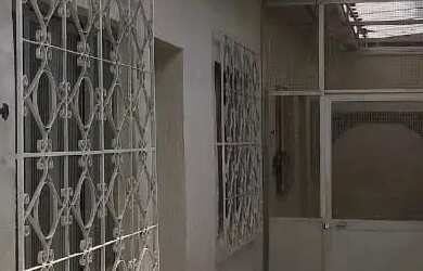 Imagem: A casa possui 1 Dormitório, 1 Banheiro, 30m² de Área e está