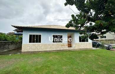 Imagem: A casa em condomínio possui 3 Dormitórios, 2 Banheiros, 118m²