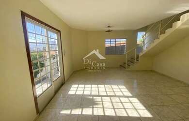 Imagem: A casa para alugar possui 3 Dormitórios, 3 Banheiros, 2 Vagas