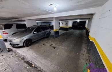 Imagem 8: COMERCIAL - CENTRO - SP. 1.147m² de Áreae5 Vagas na garagem