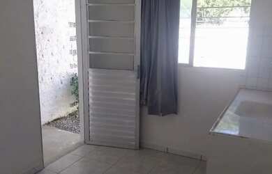 Imagem: O quarto e está localizado em Cidade Universitária, Recife