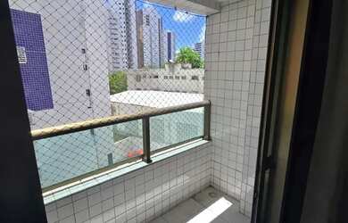 Imagem: O apartamento possui 1 Dormitório, 1 Banheiro, 1 Vaga na garagem