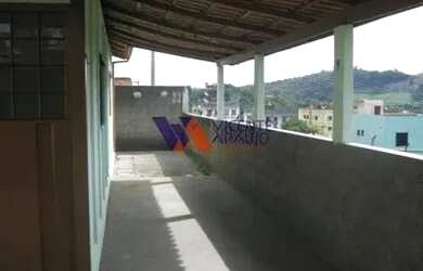 Imagem: A casa possui 2 Dormitórios, 1 Banheiro, 2 Vagas na garagem